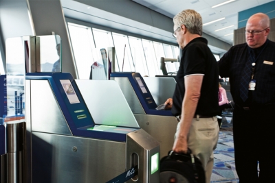 ISTC distribuye completa línea de puertas automáticas de abordaje para aeropuertos