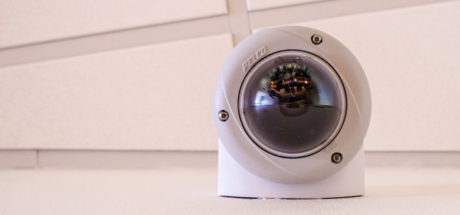 ¿Cómo proteger un CCTV de accesos no autorizados?
